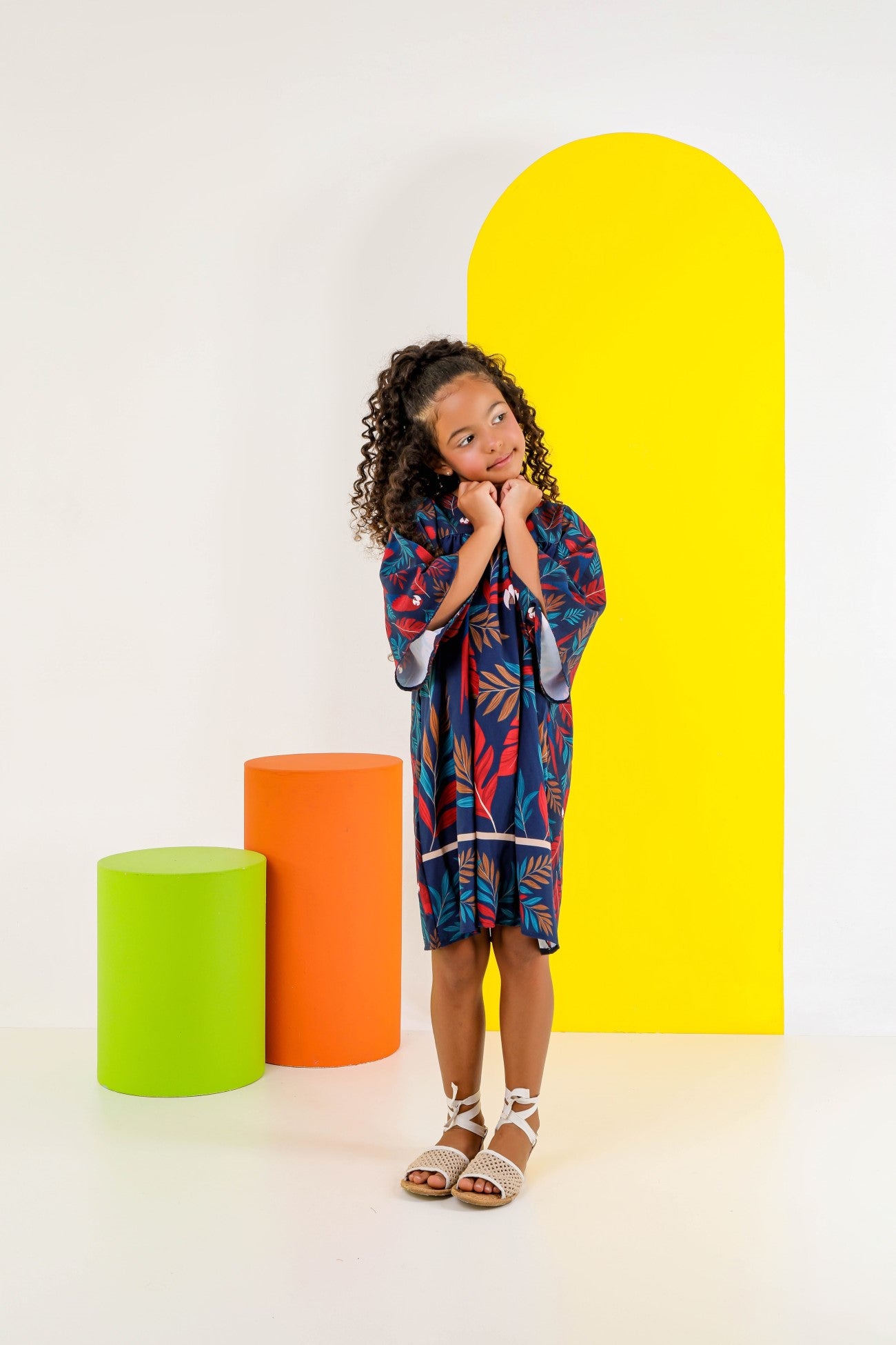 Vestido Manga Longa Infantil Estampa Arara Azul e Vermelho