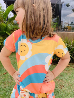 Conjunto Infantil Menina Blogueirinha Short e Blusa Solzinho