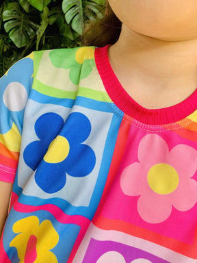 Conjunto Infantil Menina Blogueirinha Short e Blusa Estampa Flor